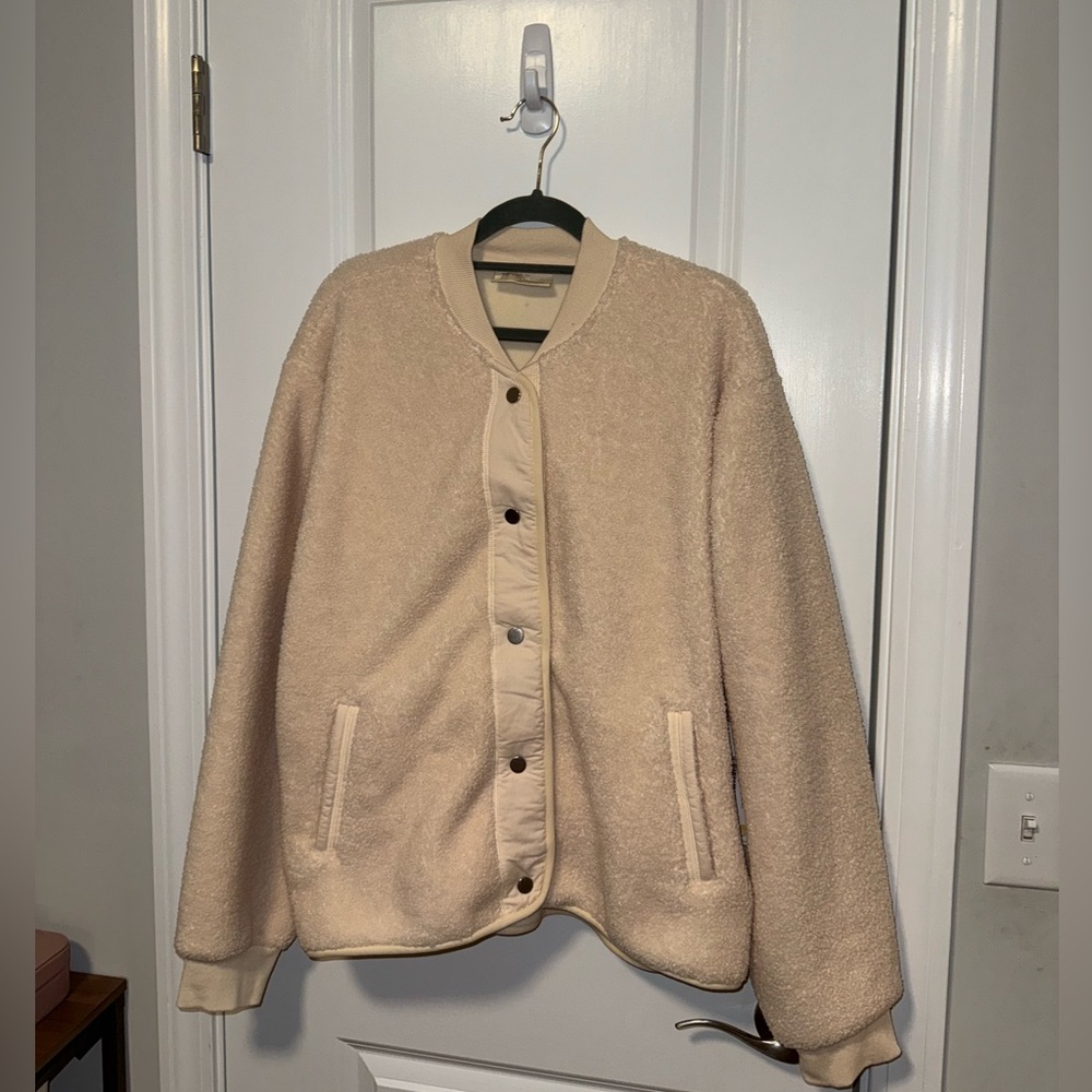 NWOT Never Worn Cream Teddy Jacket for Women